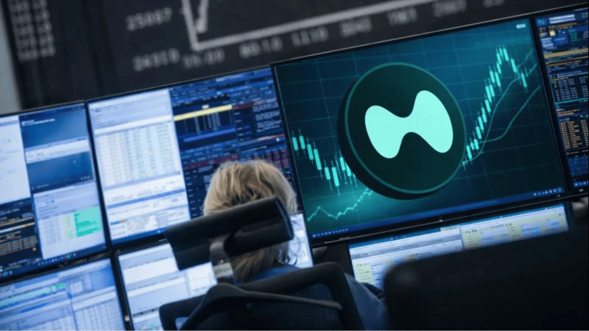 Hyperliquid Native Token Climbs 24% as Silver Futures Trading Surges