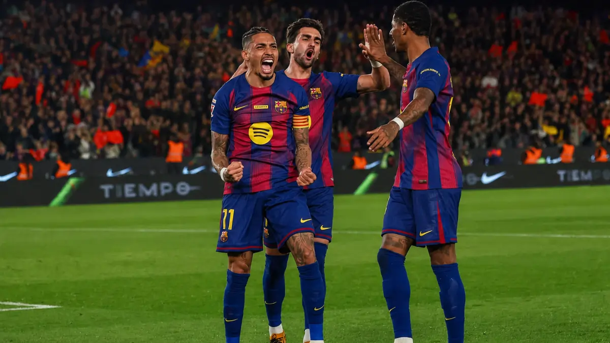 Marcus Rashford scores stunning free-kick as Barcelona beat Real Madrid to seal La Liga title