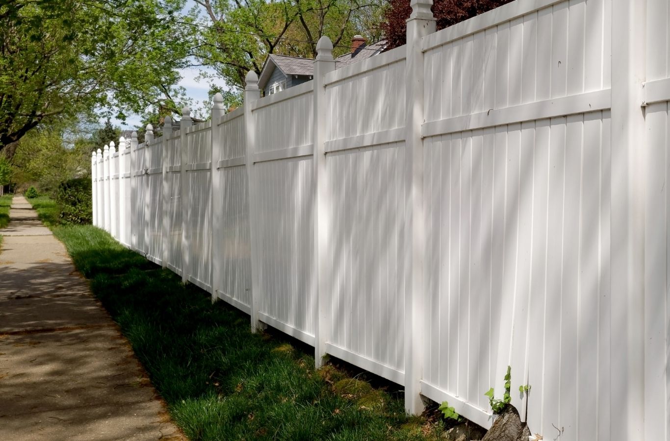 Fence Company of Columbus installer completing vinyl fence installation in Hilliard, OH with precise alignment and secure panels. Vinyl Fence Installation Near Me.