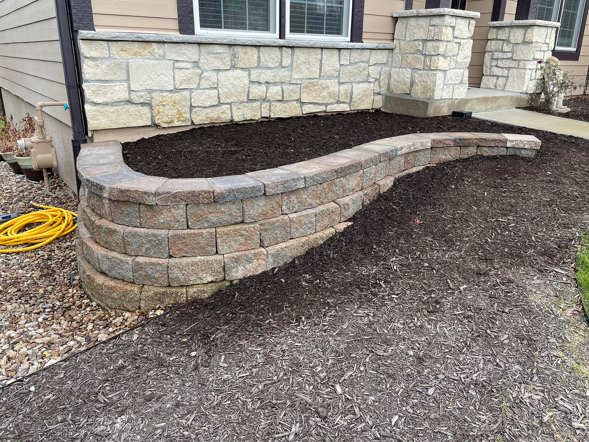 Retaining wall