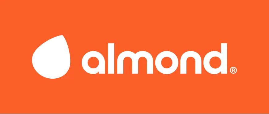 Logo de Almond sobre fondo naranja