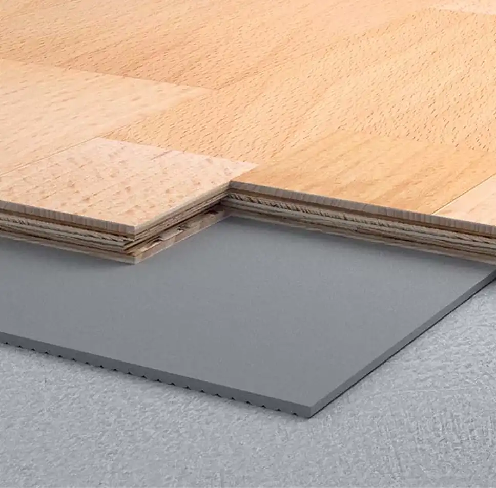 A képen egy 3miliméteres alátét polifoam látható, amit téli akciónk keretei között ajéndékba adunk a megvásárolt parketta mellé.