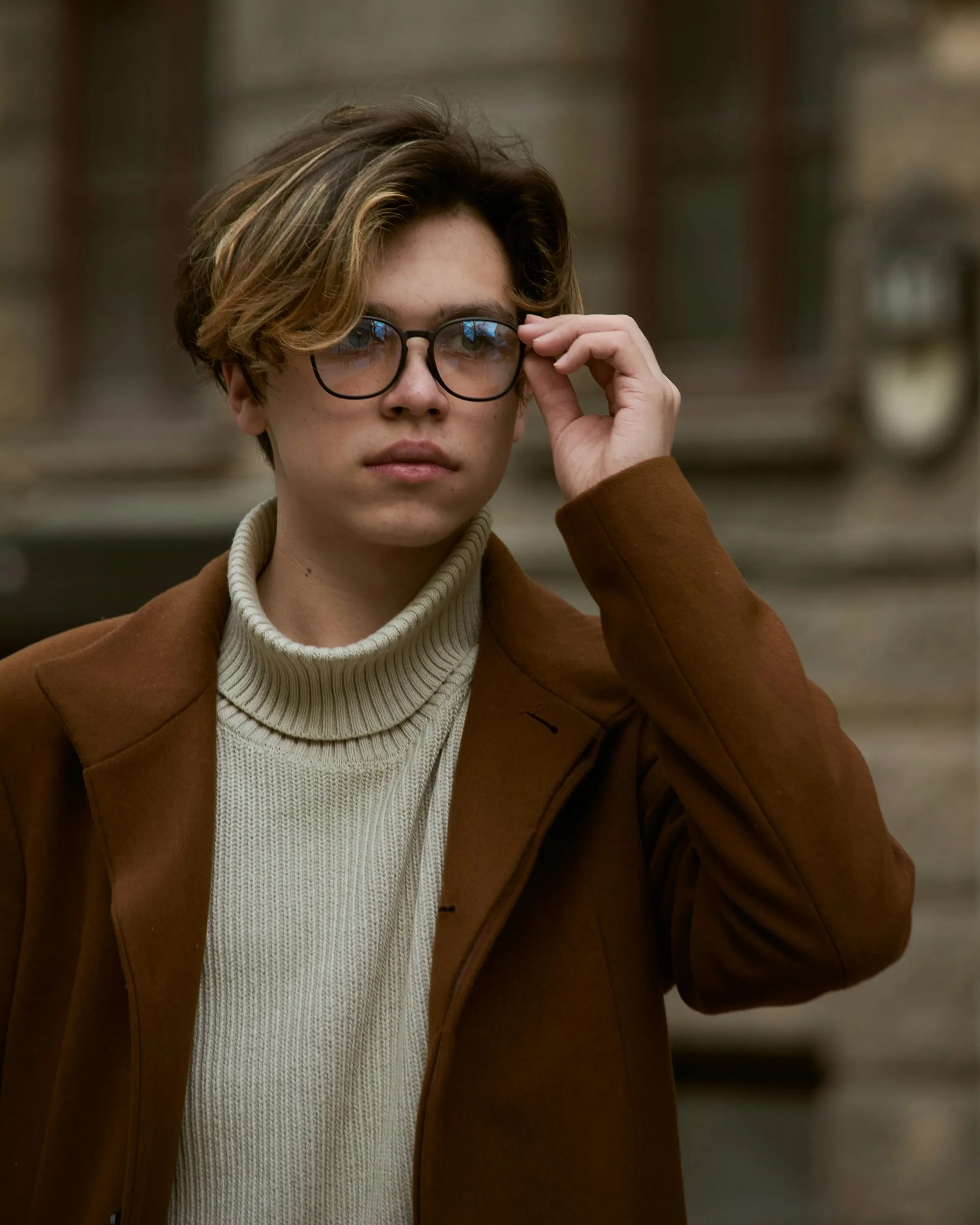 Stylish man with glasses