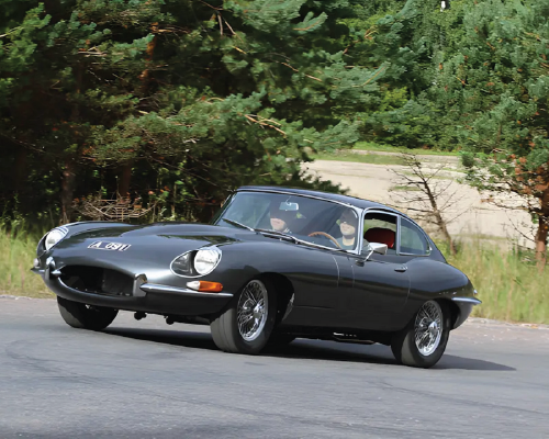 Jaguar E-Type 1½ Series on a road