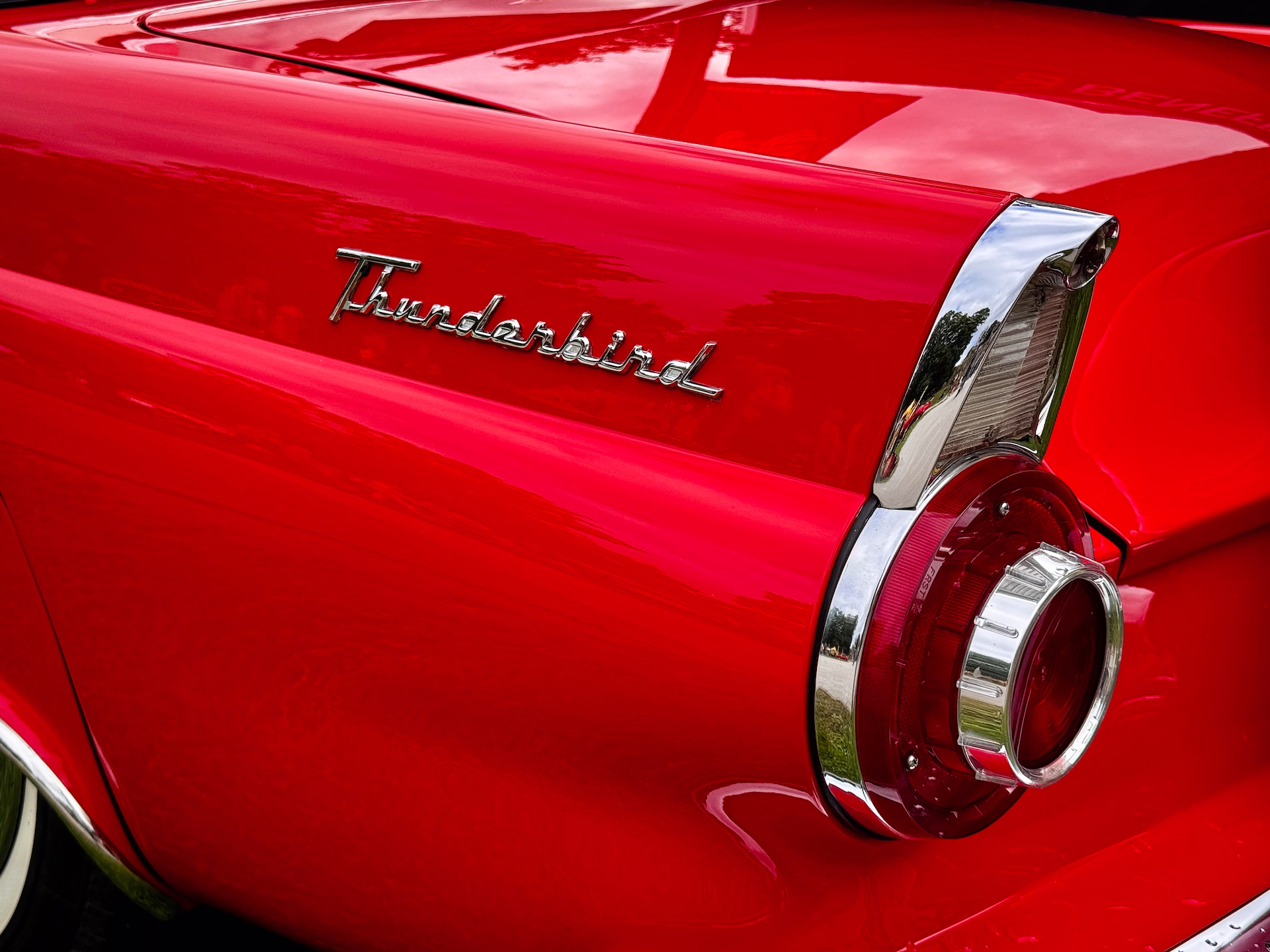red Ford Thunderbird left back wing with the Thunderbird logo