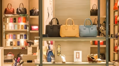 Ricucire l'industria dell'abbigliamento in Albania 