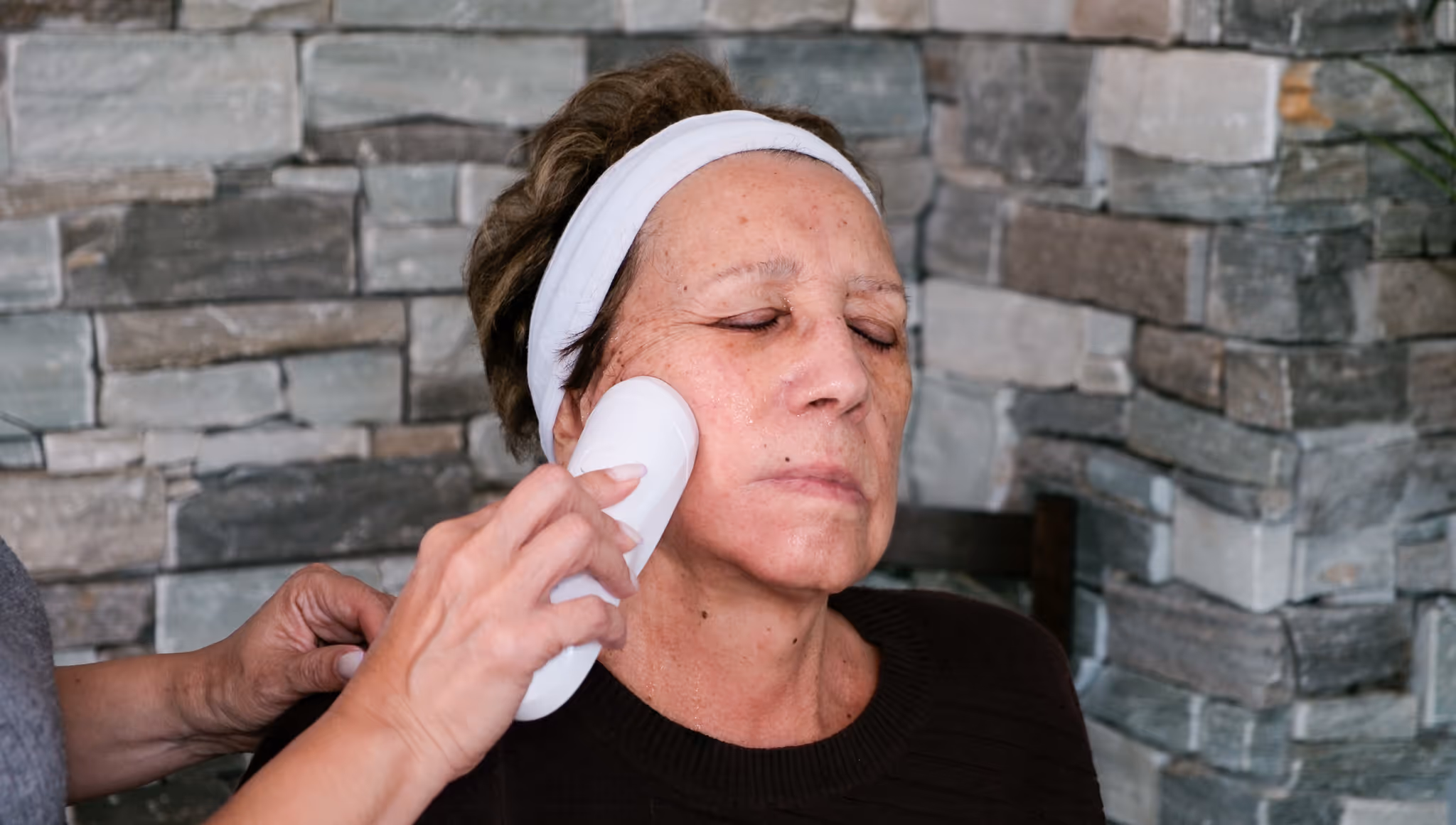 Cepillo Zeitgard Pro en acción