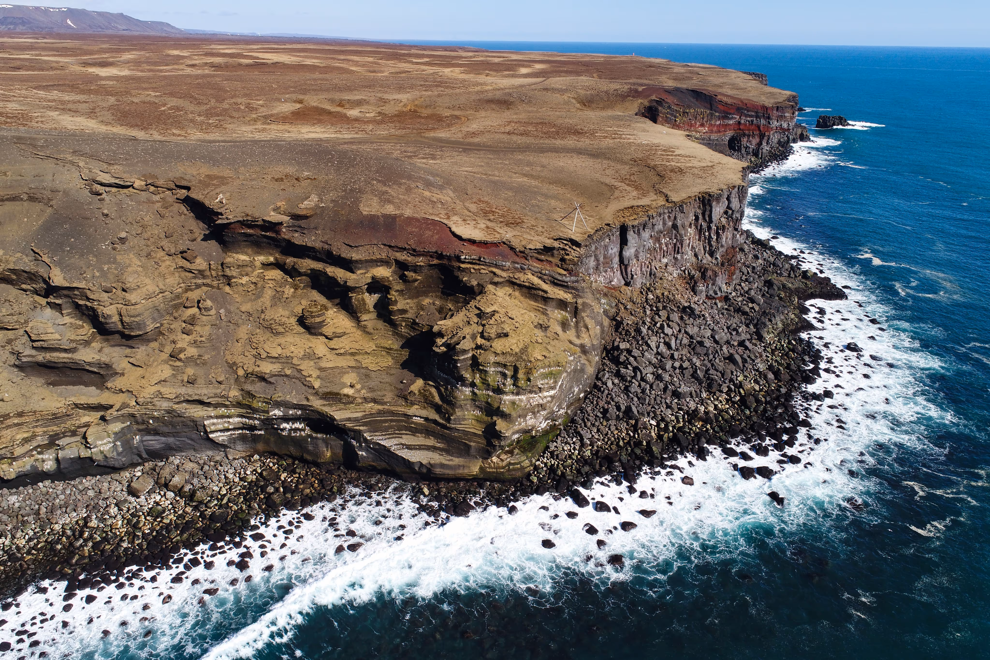 Svarmi Cliffside Drone Aerial Shot