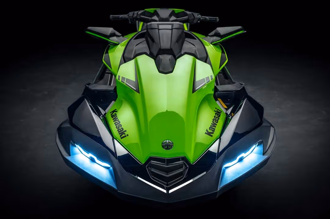 Kawasaki Ultra 310LX-S front