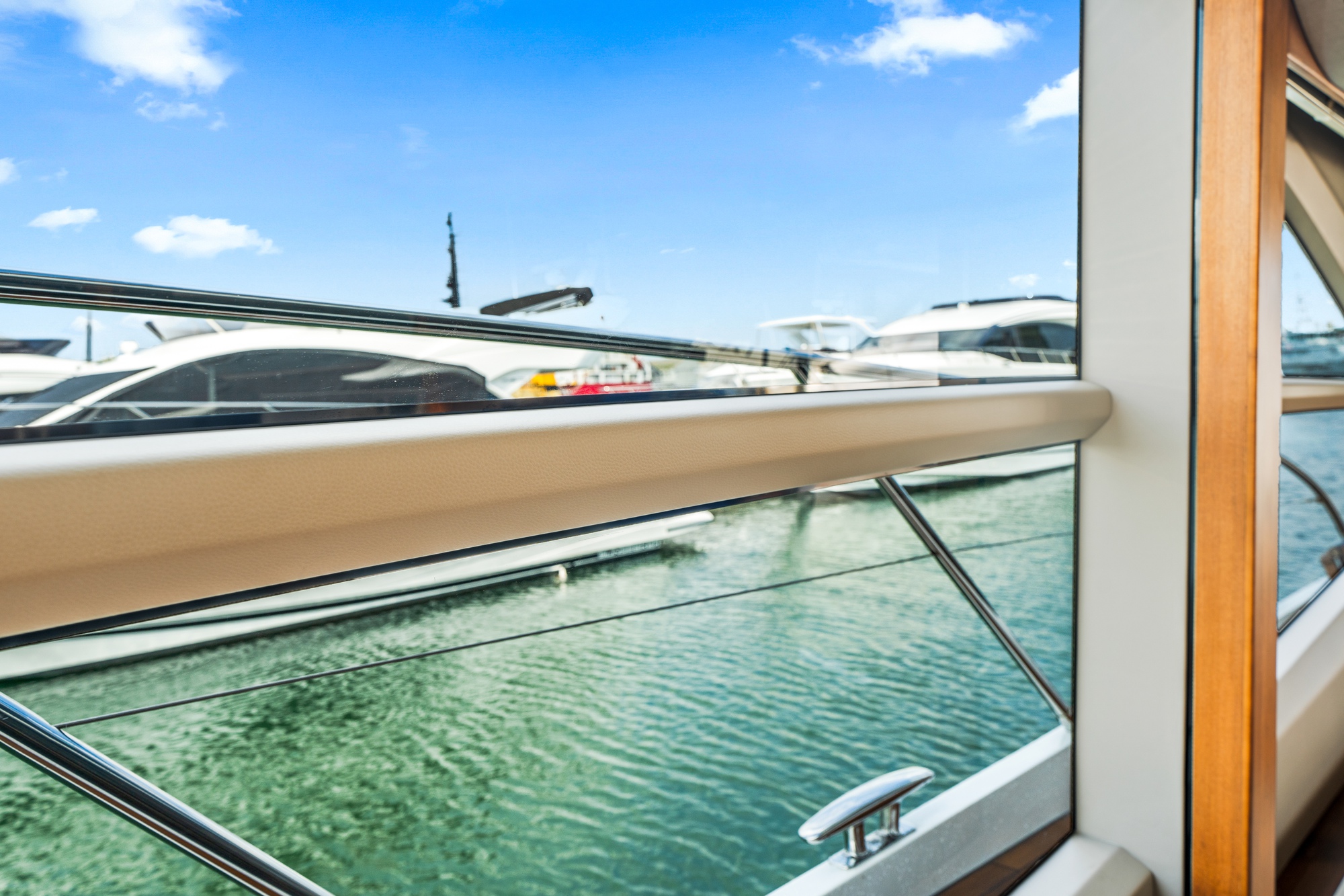Close-up of unique textures and details, handpicked by the client and flawlessly fitted by Aquamare