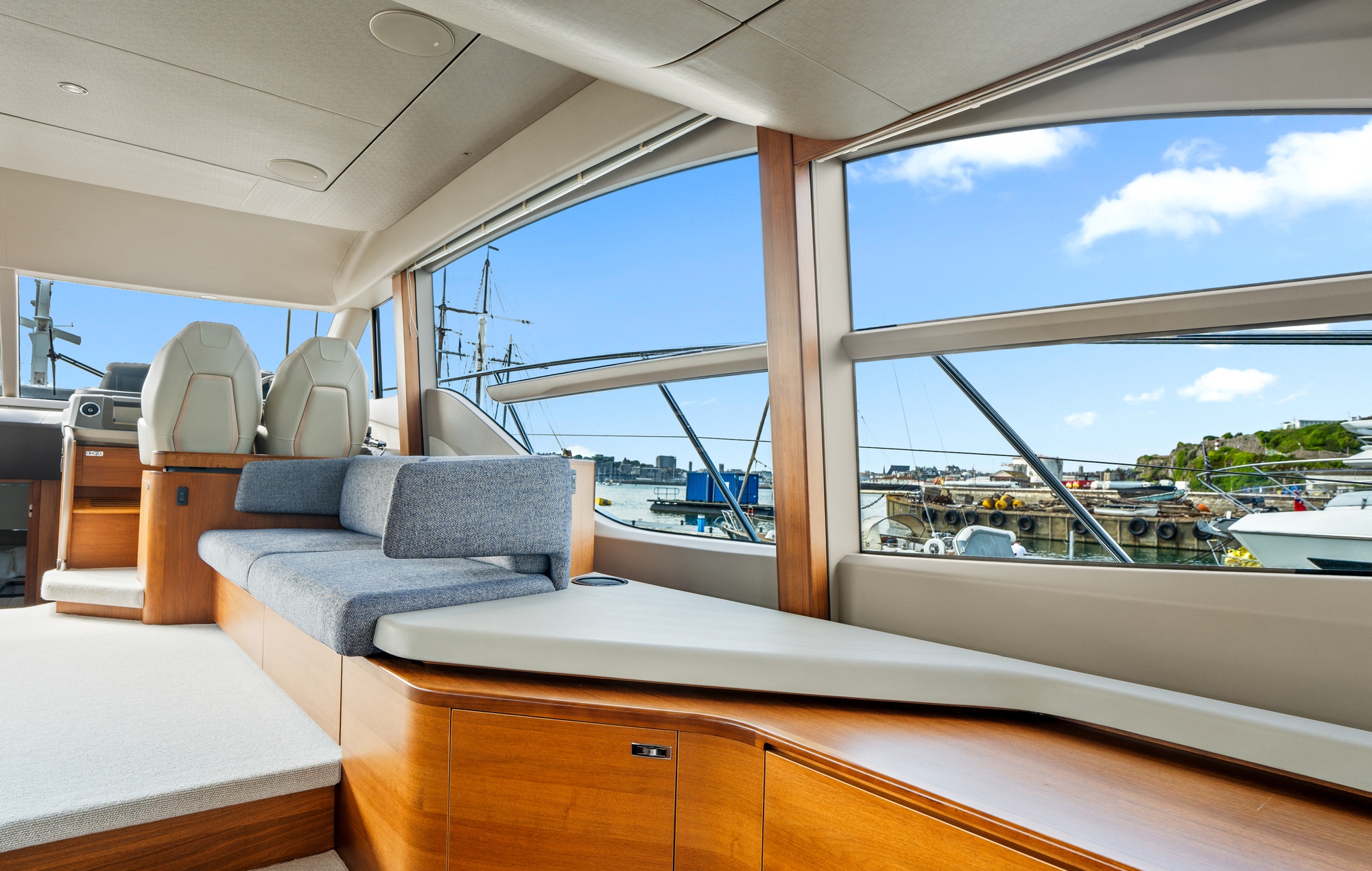 Princess Yacht F55