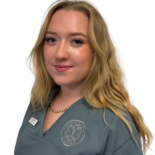 Johanne. Veterinærsygeplejerskeelev hos Dronninglund Dyreklinik