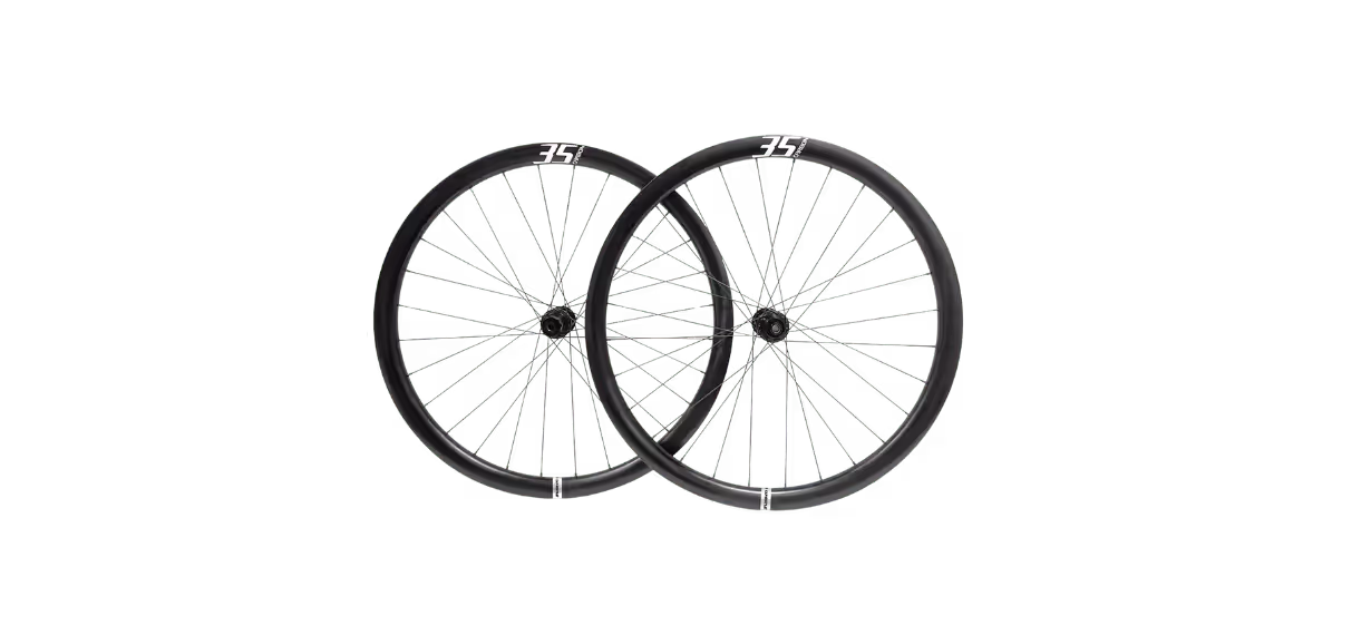 Whistle Bikes C35 carbon wheelset optimized for performance, innovation and aerodynamic design