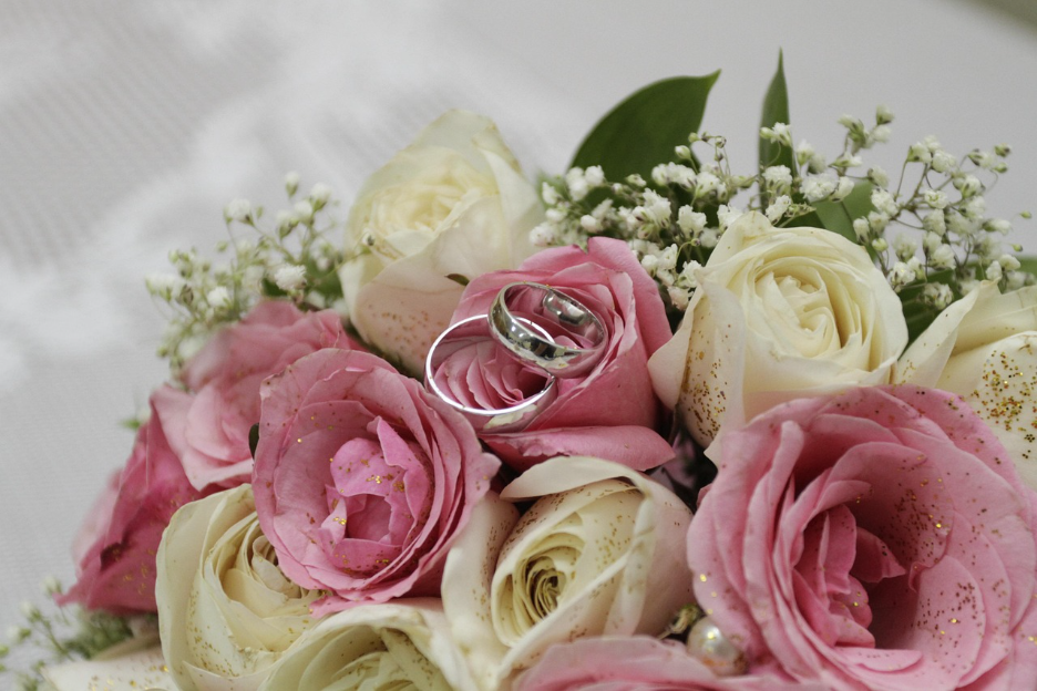 The Rights of Wife in Islam: Flowers and wedding rings