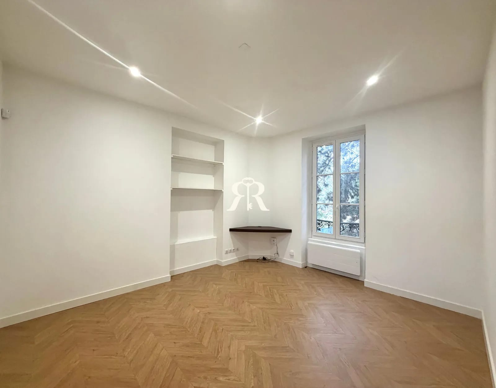Local Professionnel à Clermont ferrand - Ref G2025-32