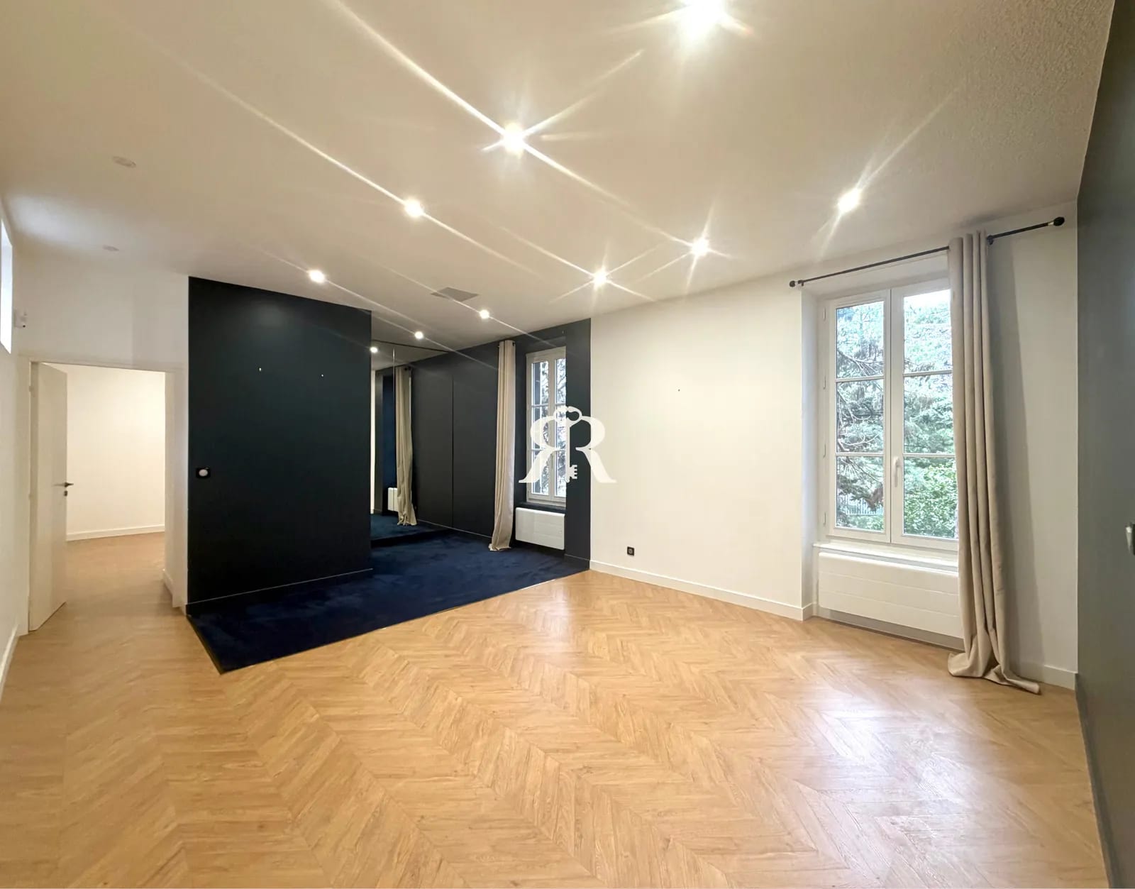 Local Professionnel à Clermont ferrand - Ref G2025-32