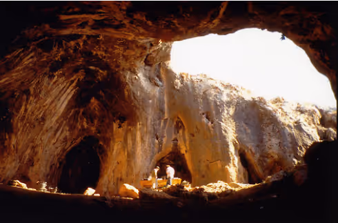 Dederiyeh Cave