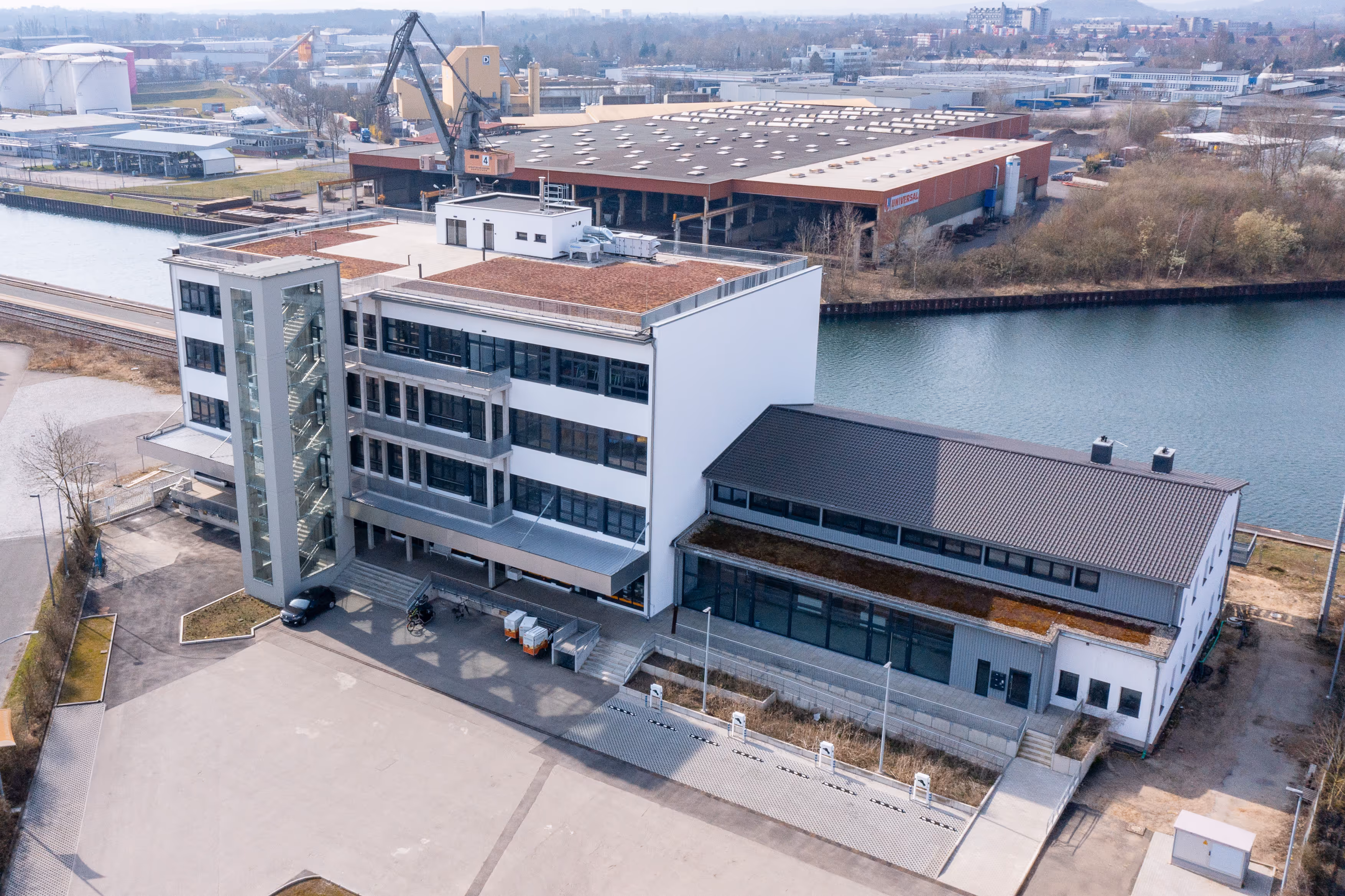 Hannover docks