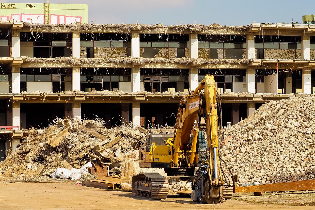 Debris Management and Construction Material Recycling: 