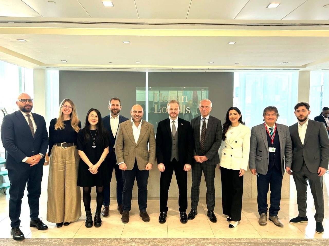 هيئة الاستثمار السورية تواصل جولتها الأوروبية بلقاءات مكثفة في لندن