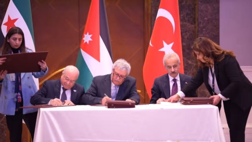 وزارة النقل تباشر تقييماً هندسياً لطريق نصيب وباب الهوى تمهيداً لتأهيله
