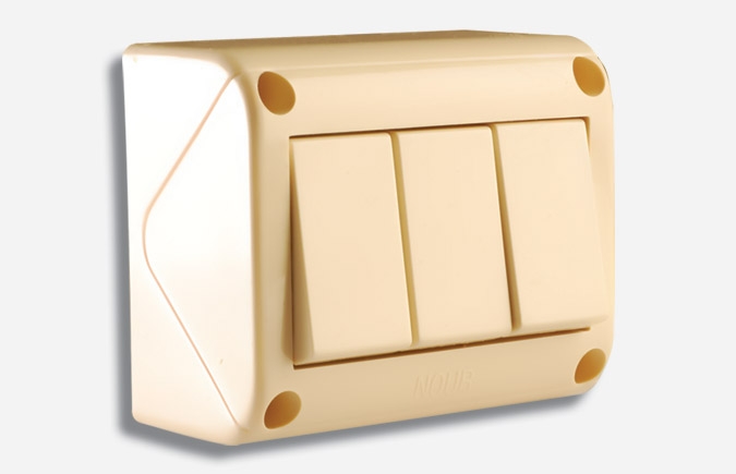 Nour 40/3 wall mounting plate 3 module by Nour Electrical Industries
