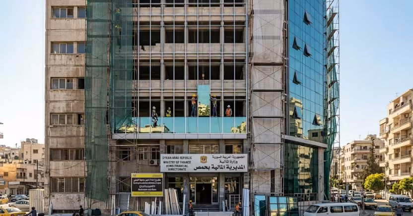 Facade Rehabilitation with Aluminum and Glass at Homs Financial Directorate Building