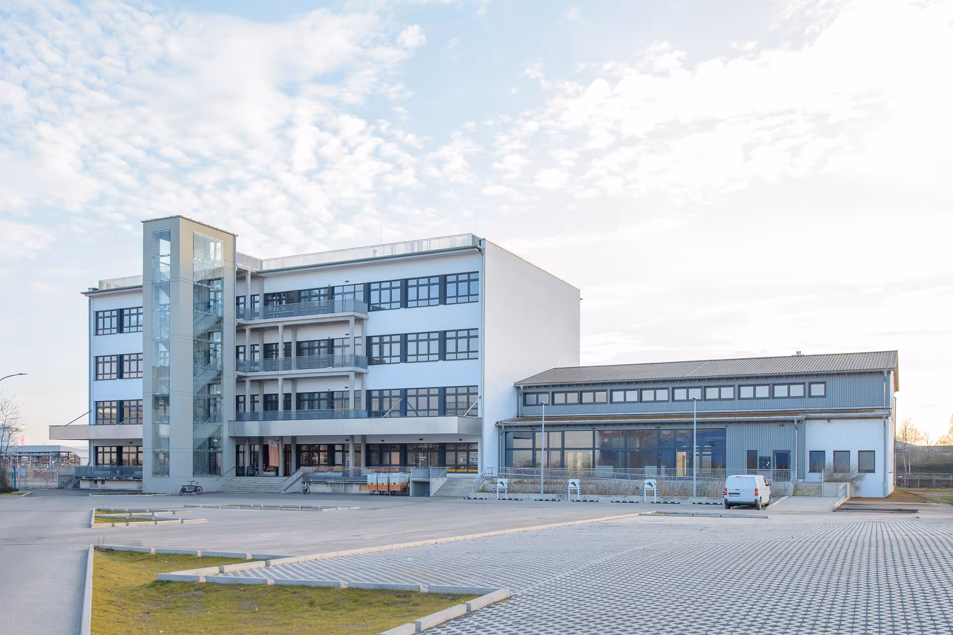 صورة معرض مشروع Hannover docks رقم 5 | منصة إعمار سوريا