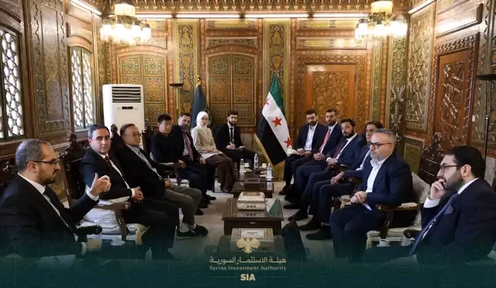بحث مشاريع تجميع سيارات مع شركة صينية