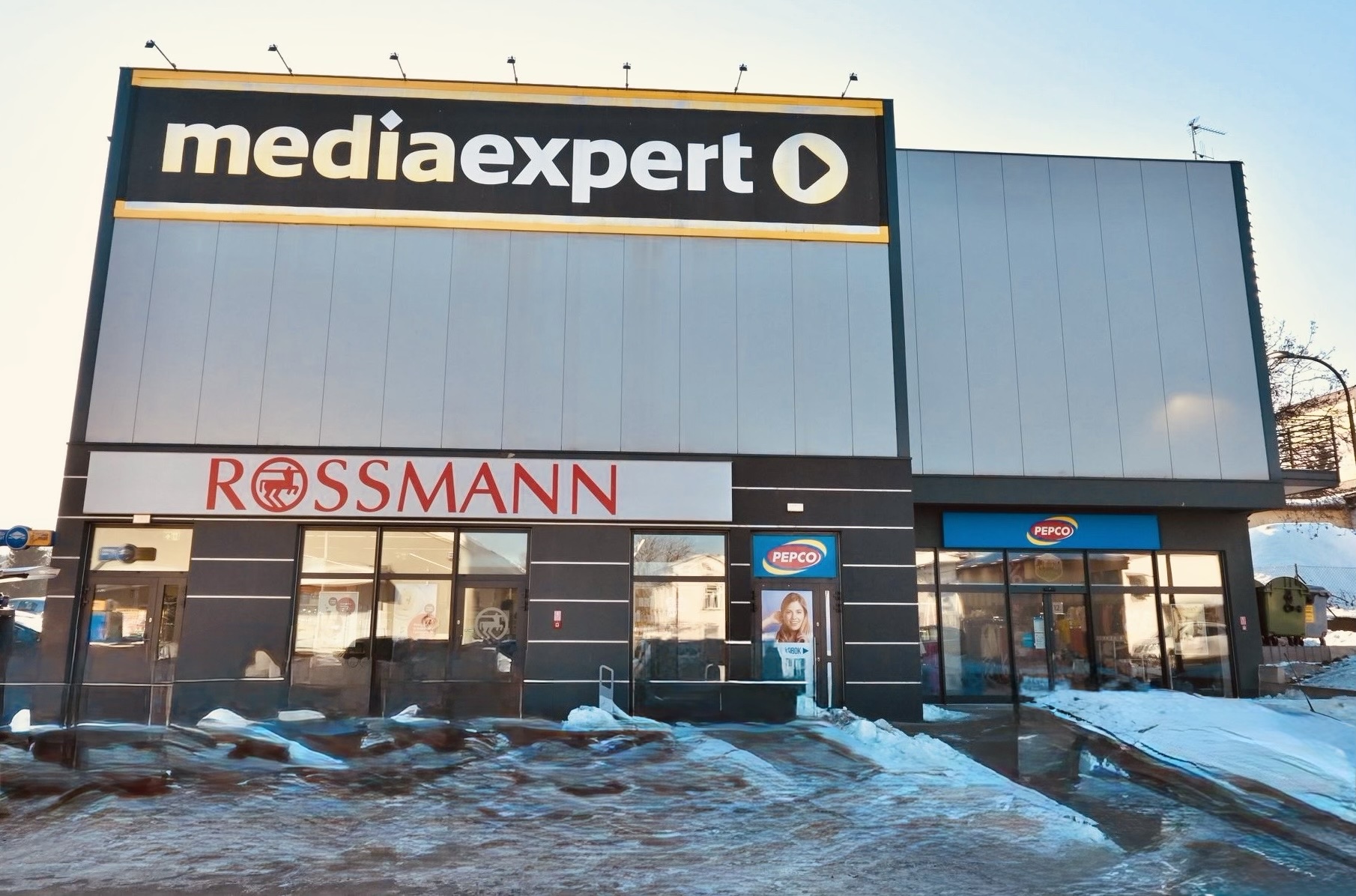 budynek z Rossmann Pepco 