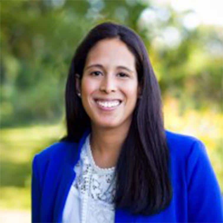 Headshot of Elena Vinay, Senior Scientist at Kerry Group.