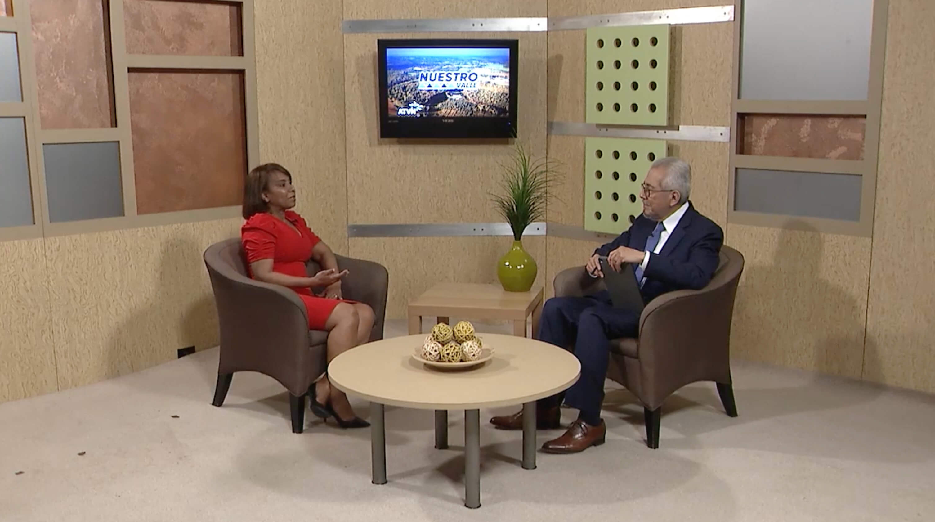Andrea speaking on Nuestro Valle