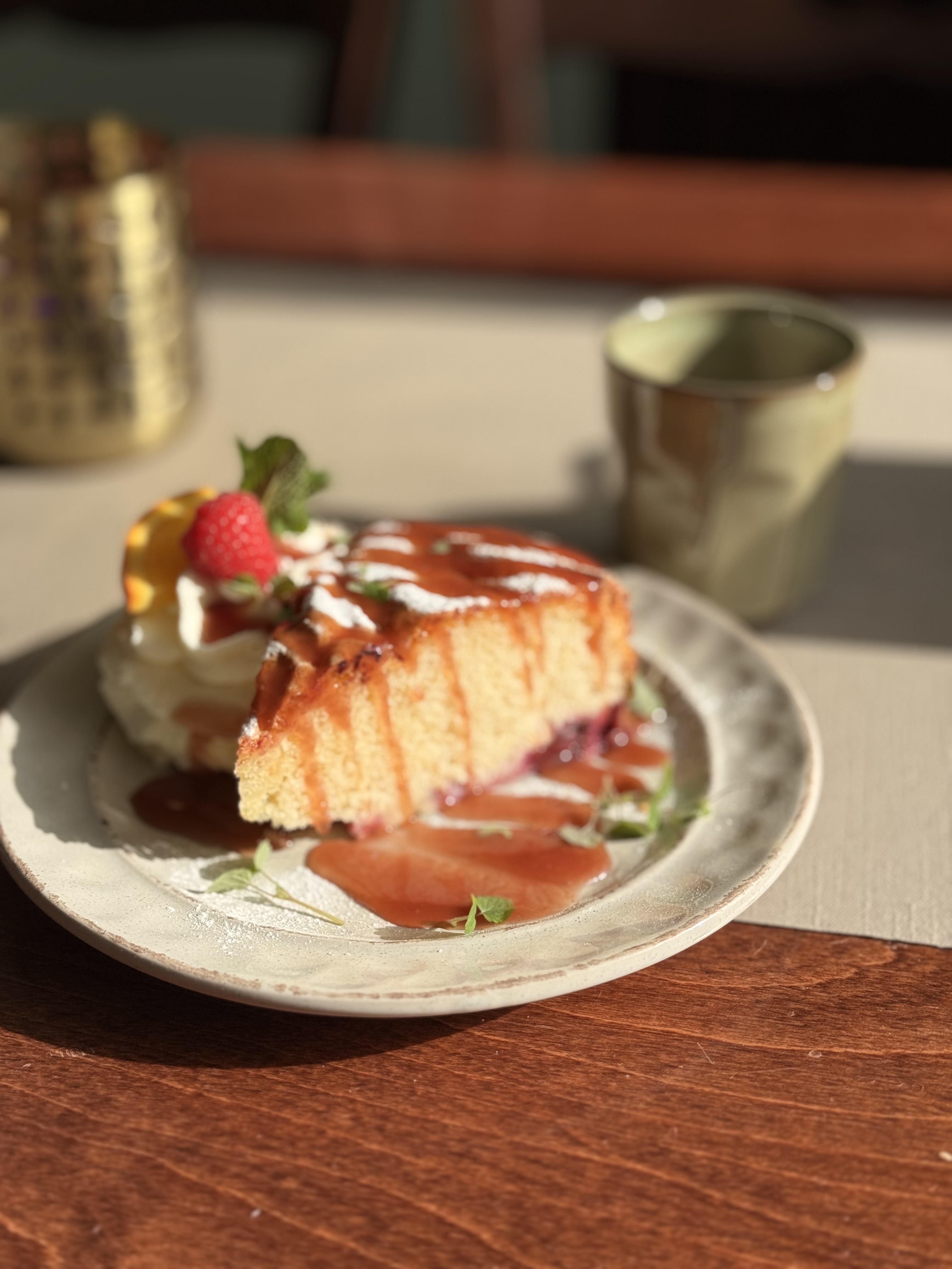 Maandspecial wolkentaart met bosvruchten