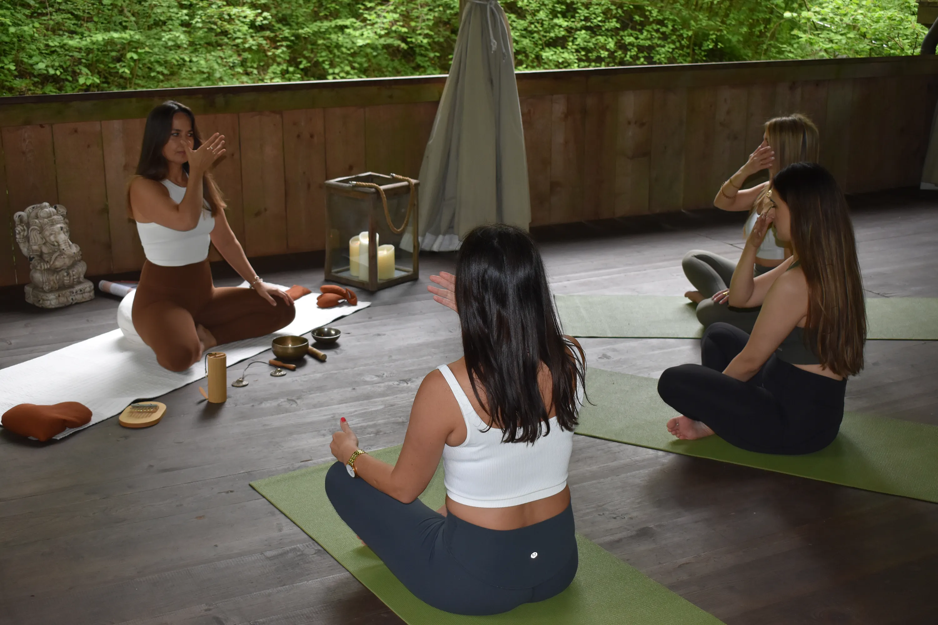 yoga gruppenstunde zürich