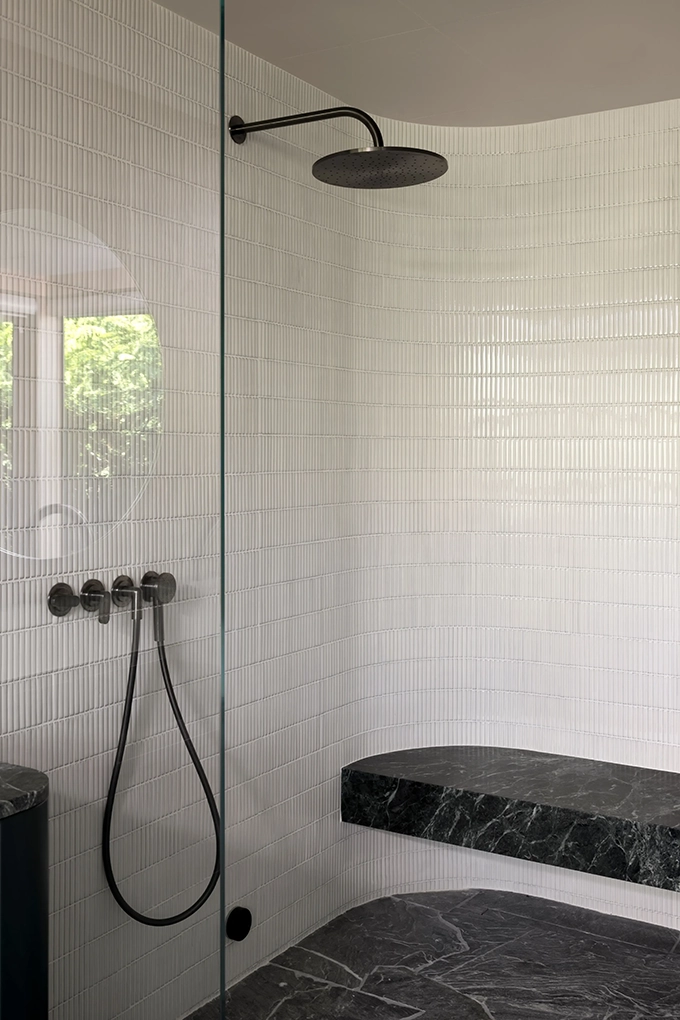 Deep Cove shower details