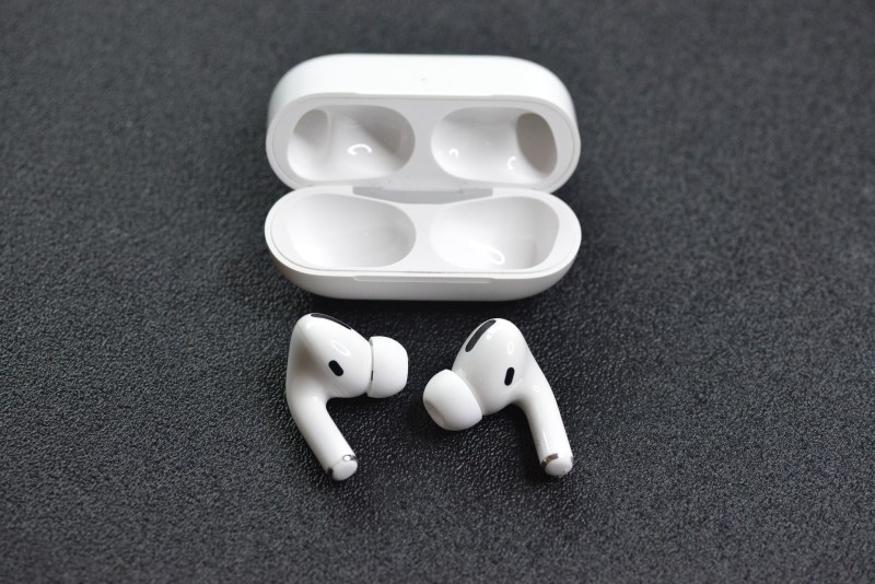 Apple Airpod Pros with Case