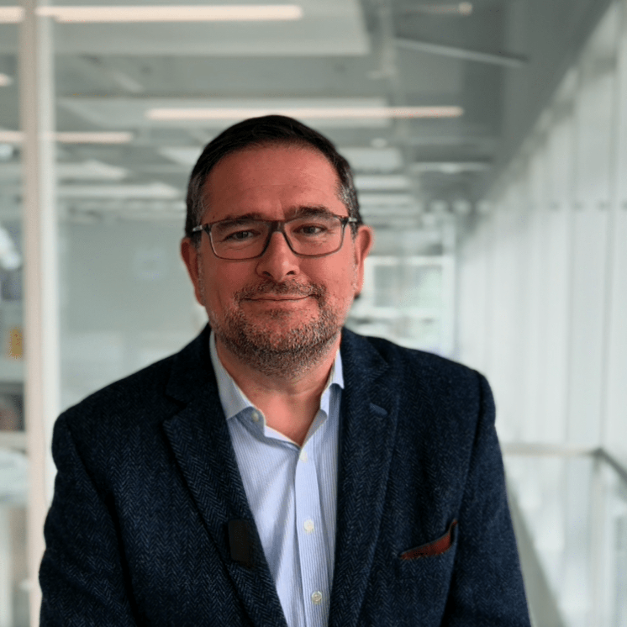 Photo de David Cantarero qui est le Directeur exécutif chez Medialex