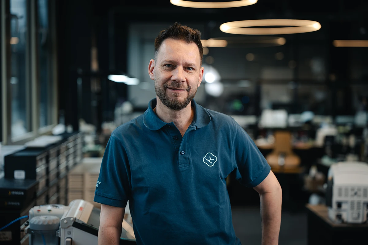 Portrait des Mitarbeitenden