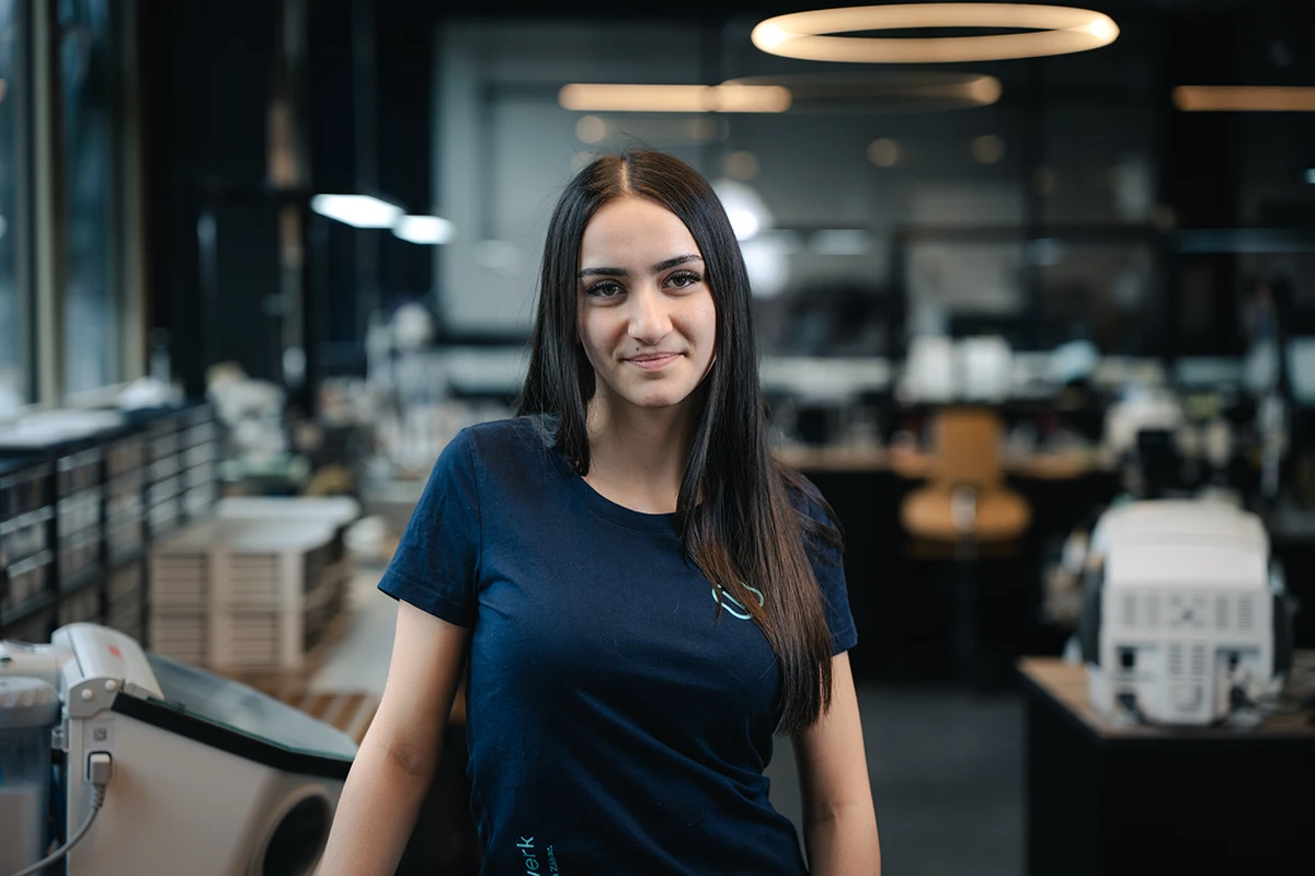 Portrait des Mitarbeitenden