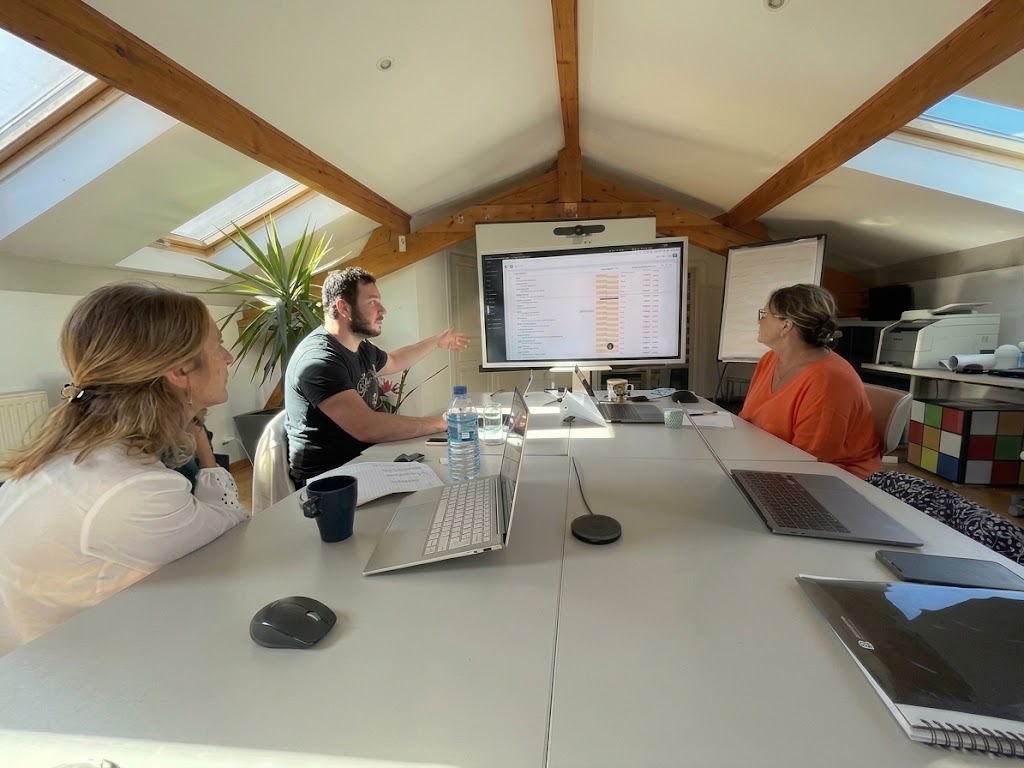 Formation à l'IA dans les locaux d'Amneo
