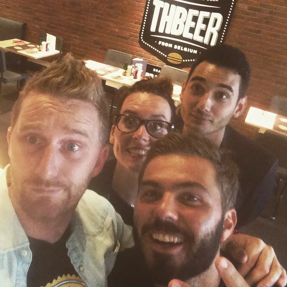 Julien Lapraille et l'équipe du Huggy's bar