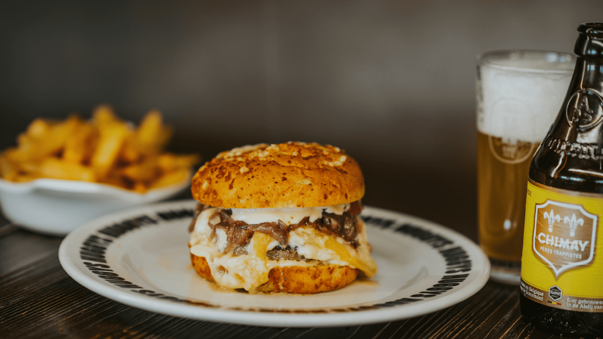 HUGGYS x CHIMAY : la belgitude entre deux buns ! 