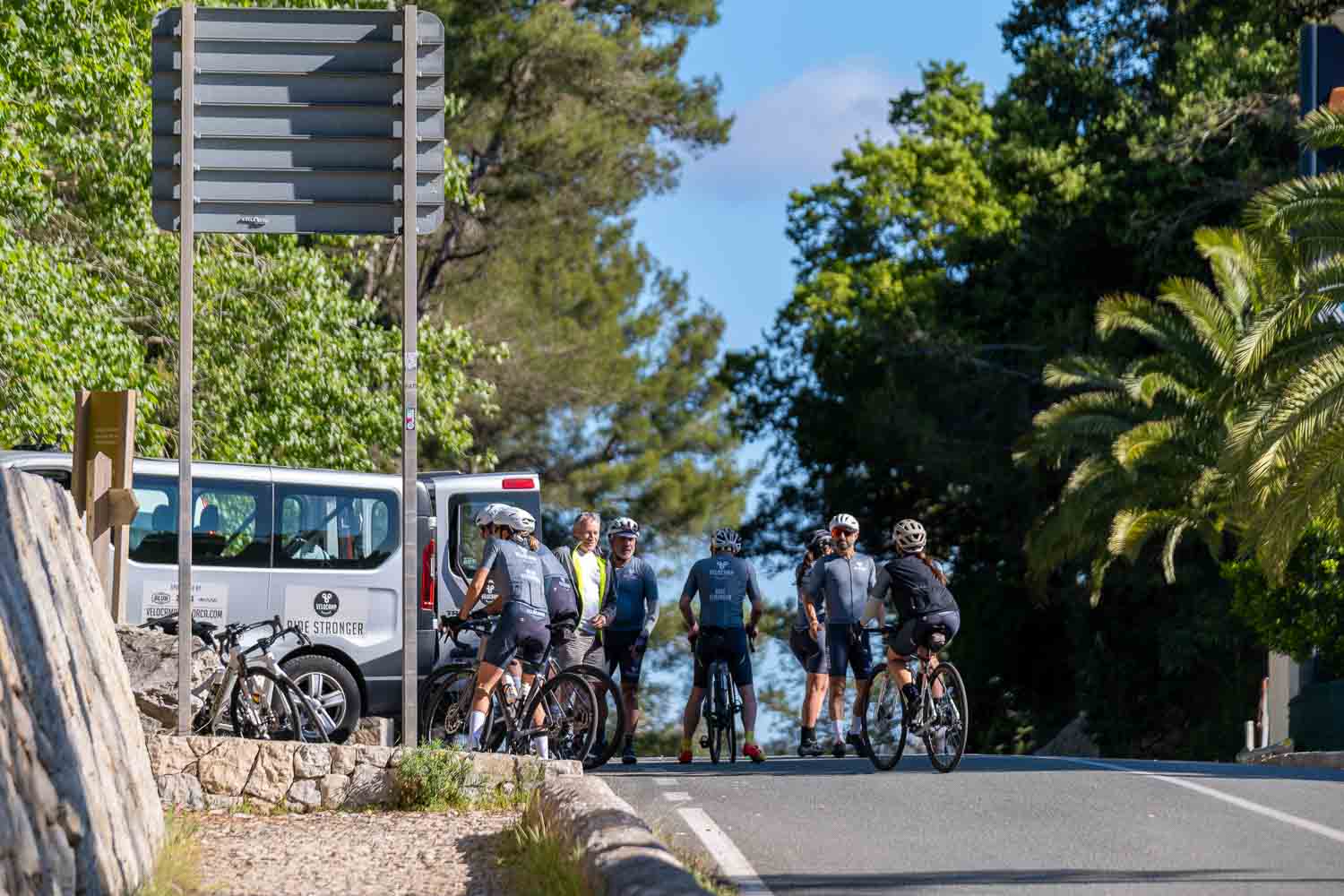 Velocamp lunch stop Batella