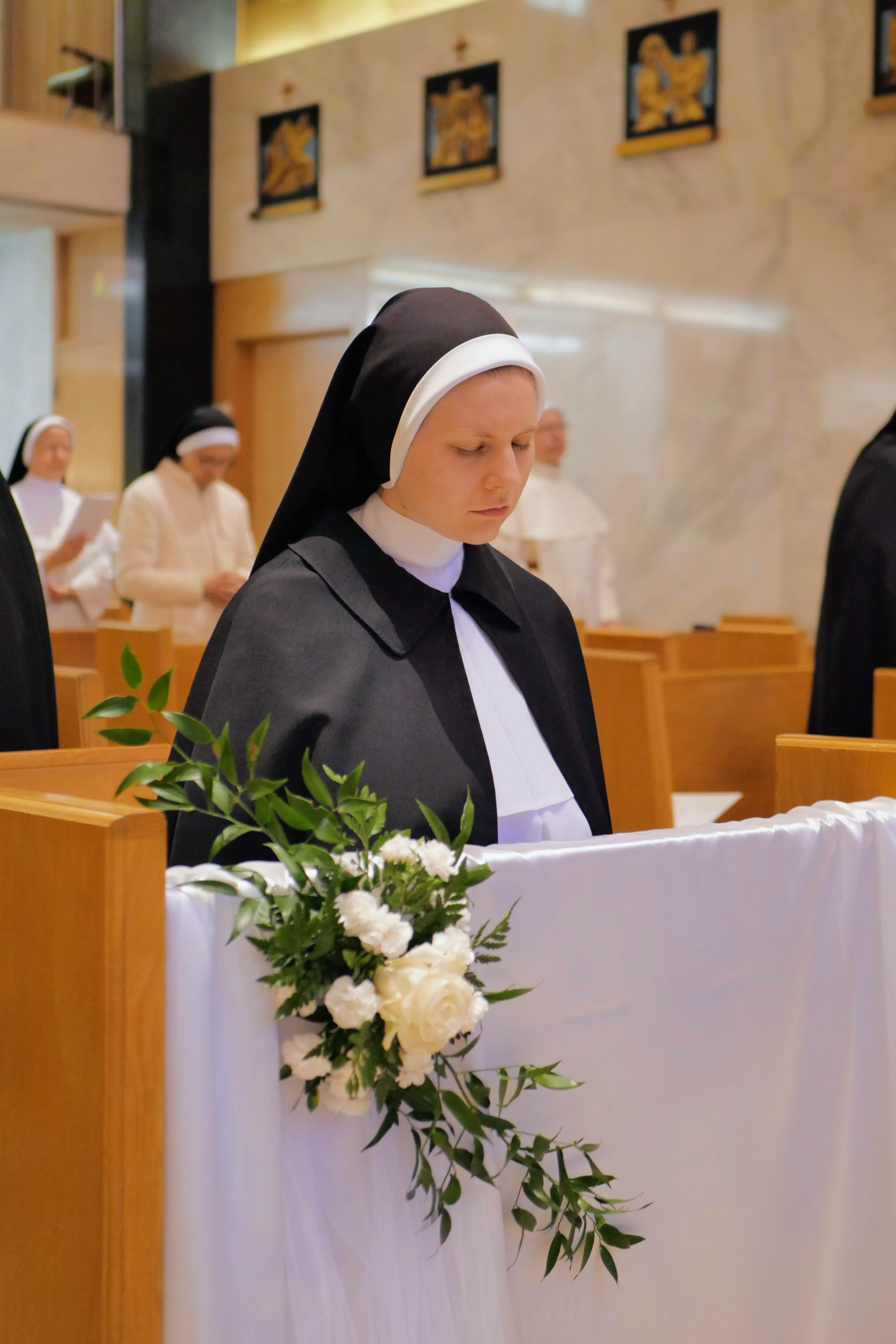 Sr. Felicity, OP makes her renewal of profession.