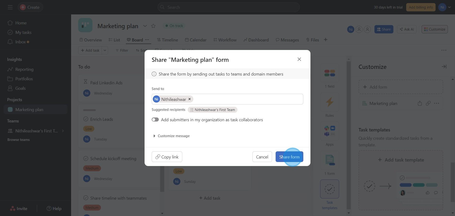 10 Click on "Share form"