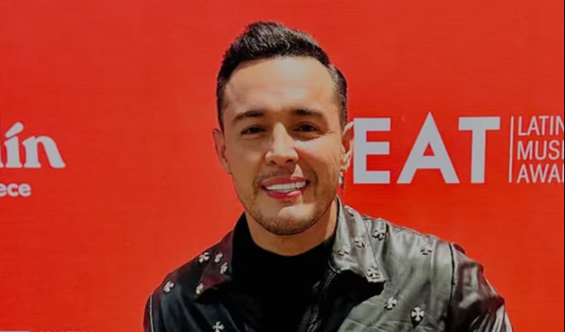 El cantante Alexis Escobar reveló su experiencia con la ansiedad, una historia que abre el diálogo sobre el bienestar emocional y la necesidad de pedir ayuda.