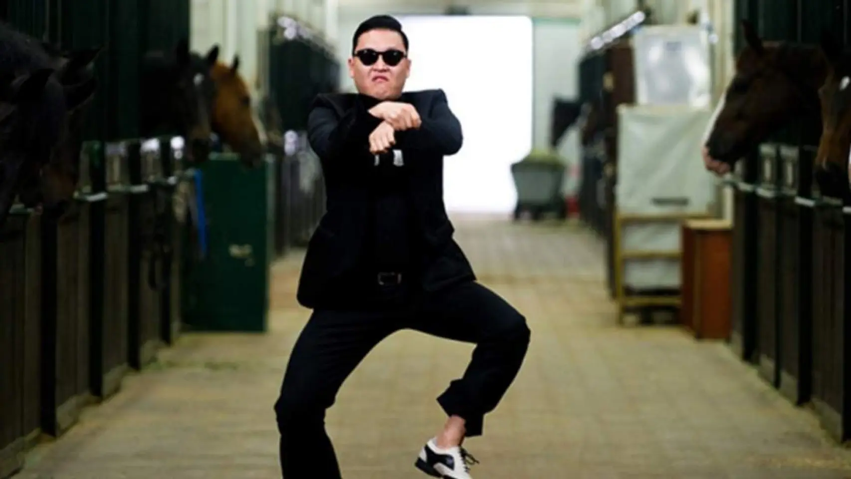 PSY fue arrestado en Corea del Sur por recibir medicación para su insomnio sin consulta presencial. Su caso revela lo delicado que es el cuidado emocional en medio de leyes estrictas y fama intensa.