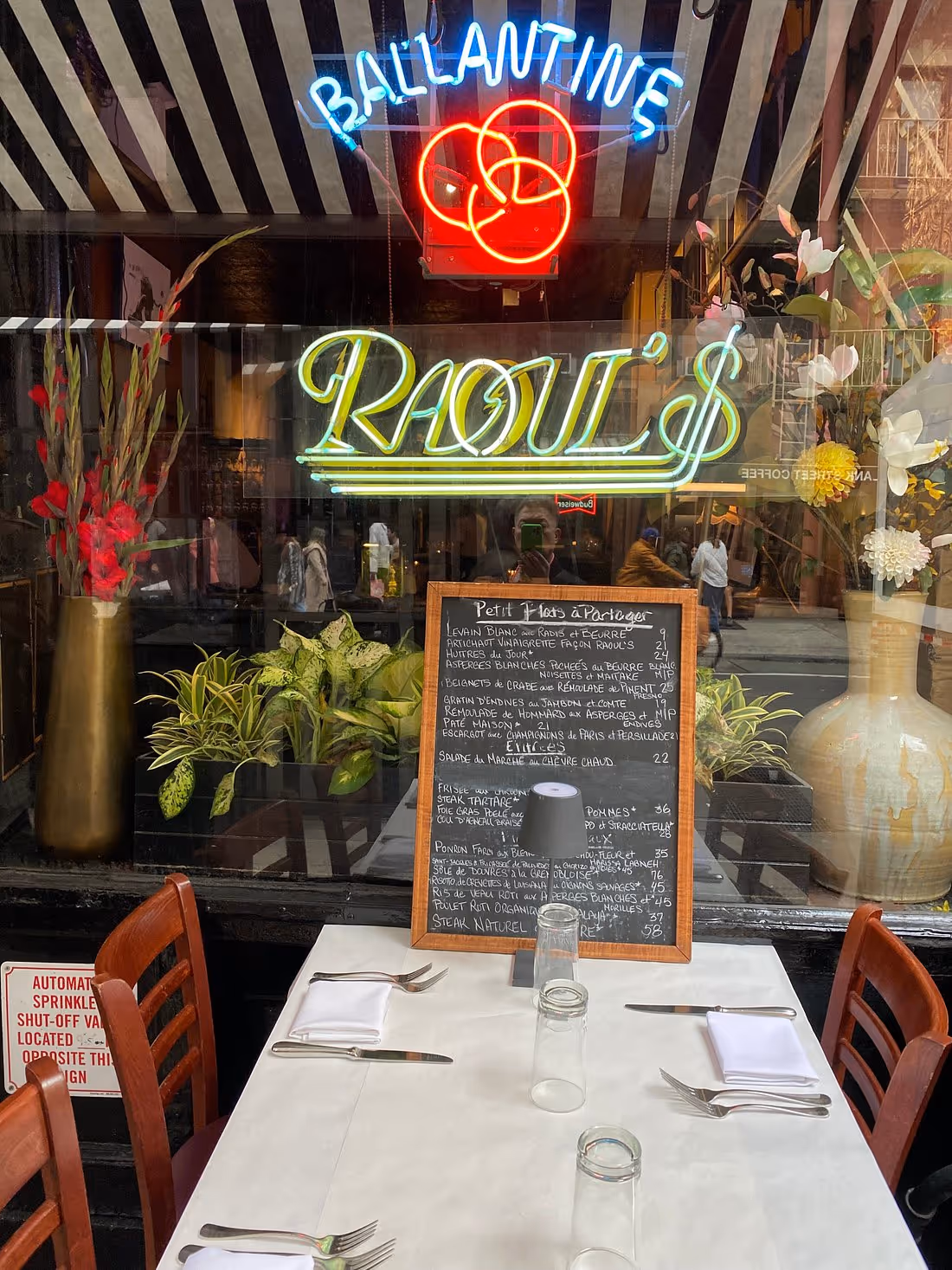 Raoul's Burger New York