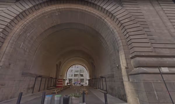 L'Archway sous le pont