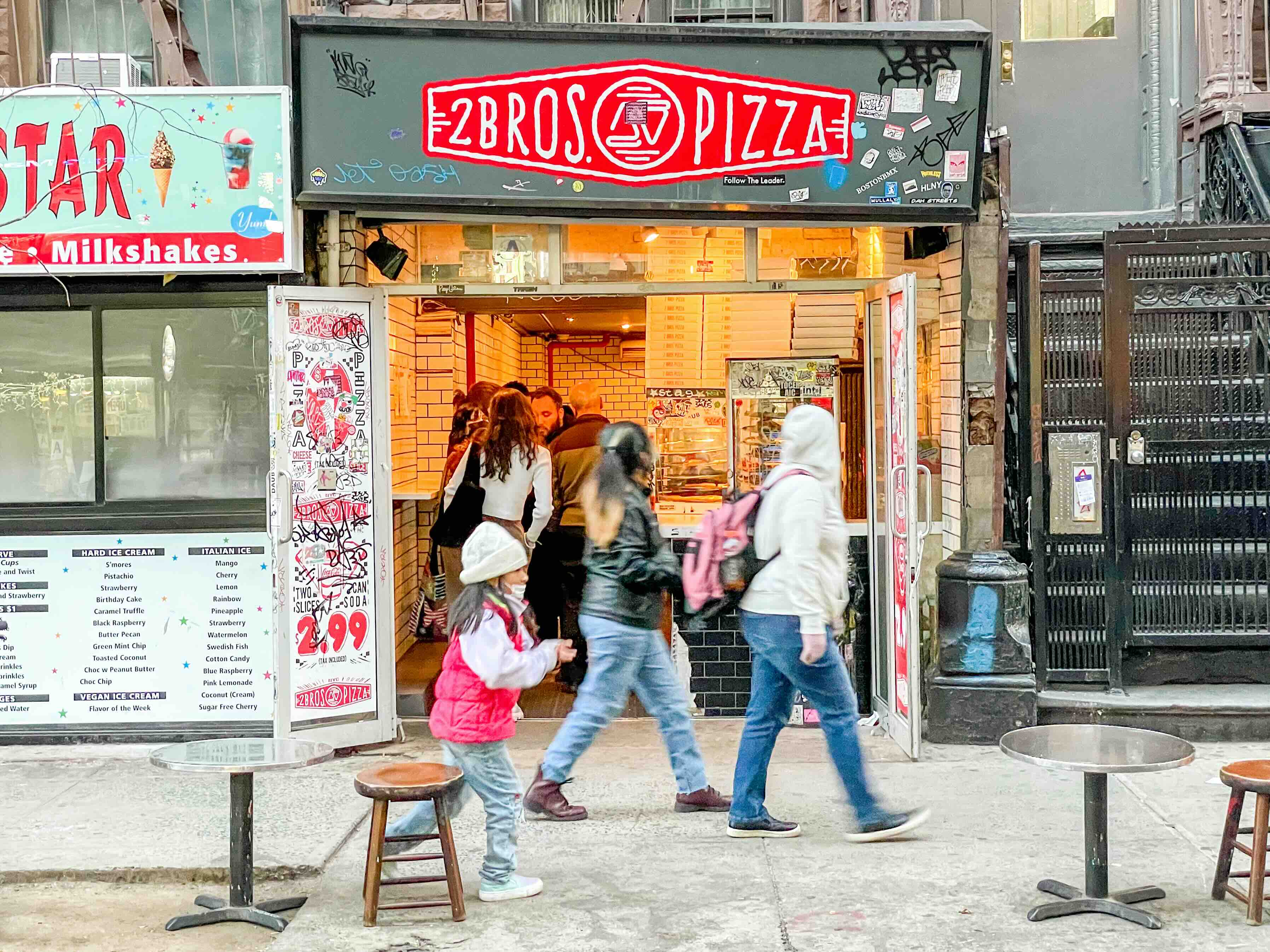 2 Bros Pizza New York